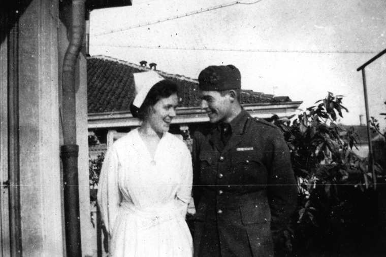 Hemingway and Kurowsky in Italy